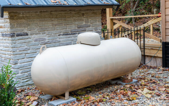 500 galloon propane tank An image of a 500 pound propane tank.